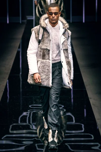 Look 95